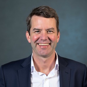 Bowen Thagard headshot