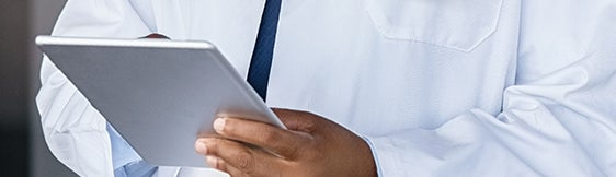 dynamed-solutions-ebm-focus-3-up-web-image-562.jpg