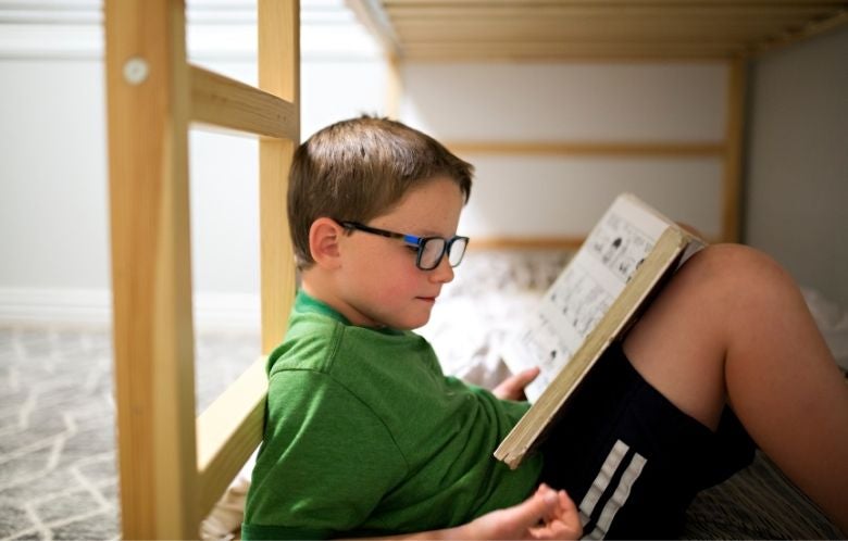 kids reading graphic novels blog image    