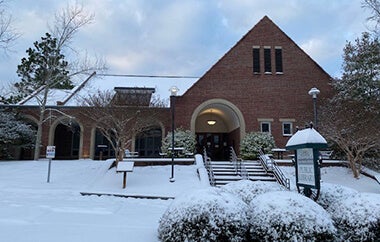 southern pines public library featured image